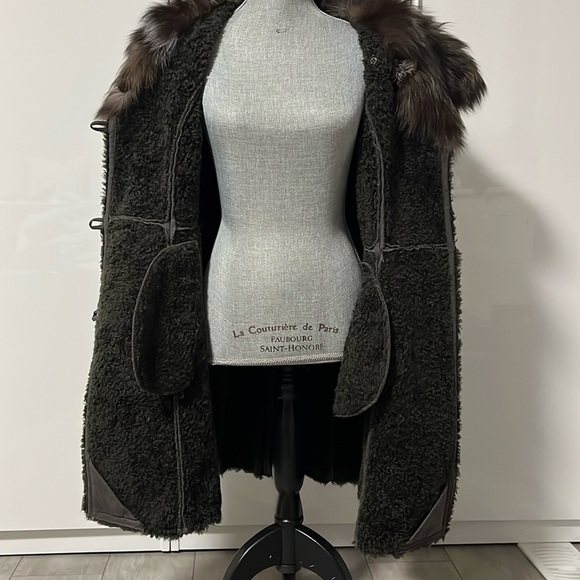 LAUNDRY NWOT Faux Shearling and Fur Coat Taupe, Size M - Picture 9 of 13